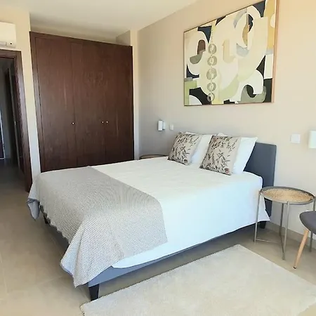 Apartmán Apart Luxo Oasis Mar Da Rocha *